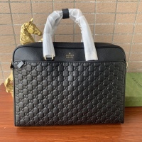 Gucci AAA Man Handbags #961442