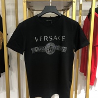 Cheap Versace T-Shirts Short Sleeved For Unisex #963900 Replica Wholesale [$60.00 USD] [ITEM#963900] on Replica Versace T-Shirts