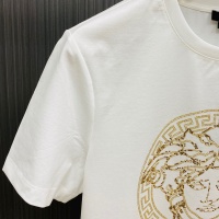 Cheap Versace T-Shirts Short Sleeved For Unisex #963911 Replica Wholesale [$60.00 USD] [ITEM#963911] on Replica Versace T-Shirts