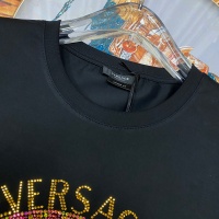 Cheap Versace T-Shirts Short Sleeved For Unisex #963985 Replica Wholesale [$68.00 USD] [ITEM#963985] on Replica Versace T-Shirts