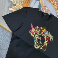 Cheap Versace T-Shirts Short Sleeved For Unisex #964002 Replica Wholesale [$68.00 USD] [ITEM#964002] on Replica Versace T-Shirts