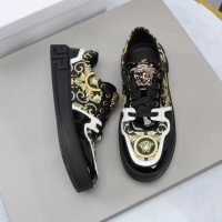 Versace Casual Shoes For Men #964297