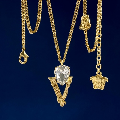 Cheap Versace Necklace For Women #965615 Replica Wholesale [$32.00 USD] [ITEM#965615] on Replica Versace Necklaces