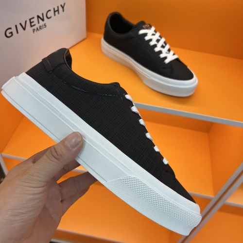 Cheap Givenchy Casual Shoes For Men #966195 Replica Wholesale [$68.00 USD] [ITEM#966195] on Replica Givenchy Casual Shoes