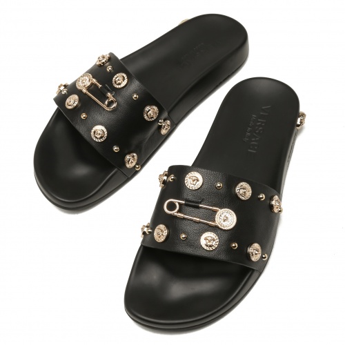 Cheap Versace Slippers For Men #967111 Replica Wholesale [$64.00 USD] [ITEM#967111] on Replica Versace Slippers
