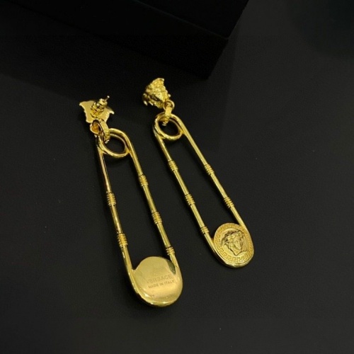 Cheap Versace Earrings For Women #967273 Replica Wholesale [$29.00 USD] [ITEM#967273] on Replica Versace Earrings