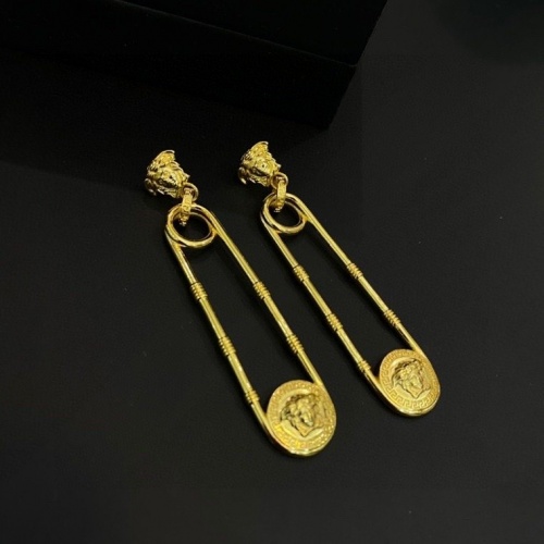 Cheap Versace Earrings For Women #967273 Replica Wholesale [$29.00 USD] [ITEM#967273] on Replica Versace Earrings