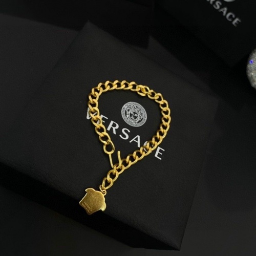 Cheap Versace Bracelet For Women #967322 Replica Wholesale [$34.00 USD] [ITEM#967322] on Replica Versace Bracelets