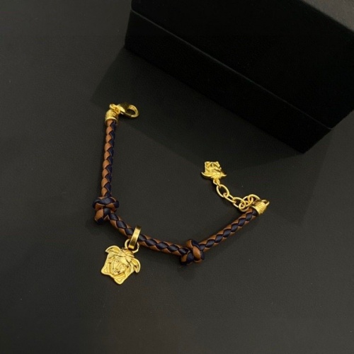 Cheap Versace Bracelet For Women #967323 Replica Wholesale [$36.00 USD] [ITEM#967323] on Replica Versace Bracelets