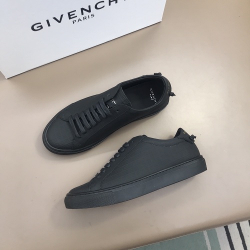 Cheap Givenchy Casual Shoes For Men #968198 Replica Wholesale [$125.00 USD] [ITEM#968198] on Replica Givenchy Casual Shoes