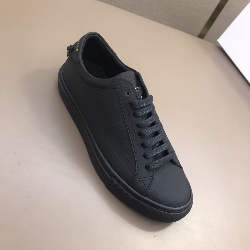 Cheap Givenchy Casual Shoes For Men #968198 Replica Wholesale [$125.00 USD] [ITEM#968198] on Replica Givenchy Casual Shoes