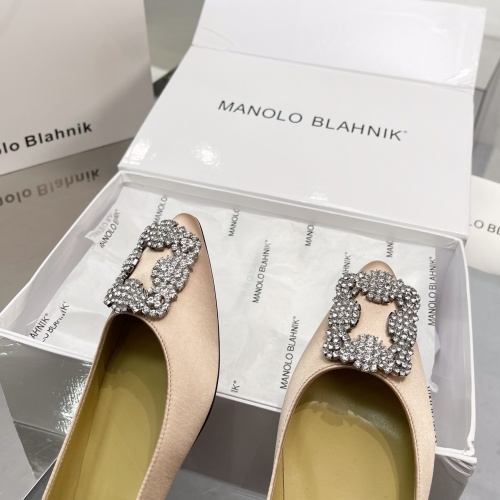 Cheap Manolo Blahnik Flat Shoes For Women #969790 Replica Wholesale [$85.00 USD] [ITEM#969790] on Replica Manolo Blahnik Flat Shoes