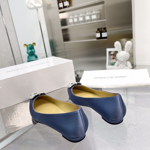 Cheap Manolo Blahnik Flat Shoes For Women #969793 Replica Wholesale [$85.00 USD] [ITEM#969793] on Replica Manolo Blahnik Flat Shoes