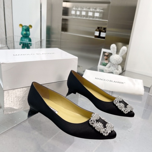 Cheap Manolo Blahnik Flat Shoes For Women #969796 Replica Wholesale [$85.00 USD] [ITEM#969796] on Replica Manolo Blahnik Flat Shoes