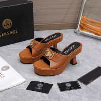 Versace Slippers For Women #966036