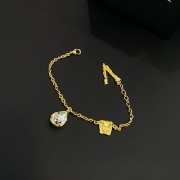 Versace Bracelet For Women #967315