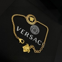 Versace Bracelet For Women #967316