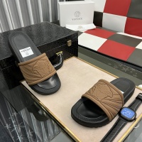 Versace Slippers For Men #969910