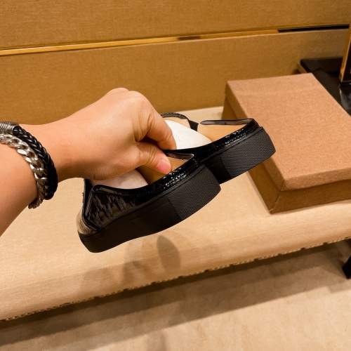Cheap Versace Slippers For Men #973354 Replica Wholesale [$68.00 USD] [ITEM#973354] on Replica Versace Slippers