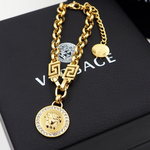Cheap Versace Bracelet #974110 Replica Wholesale [$27.00 USD] [ITEM#974110] on Replica Versace Bracelets
