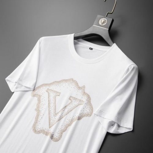 Cheap Versace T-Shirts Short Sleeved For Men #974306 Replica Wholesale [$36.00 USD] [ITEM#974306] on Replica Versace T-Shirts