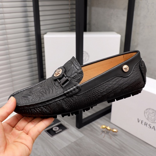 Cheap Versace Leather Shoes For Men #976592 Replica Wholesale [$68.00 USD] [ITEM#976592] on Replica Versace Leather Shoes