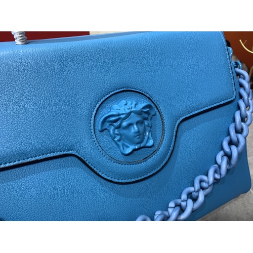 Cheap Versace AAA Quality Handbags For Women #976979 Replica Wholesale [$170.00 USD] [ITEM#976979] on Replica Versace AAA Quality Handbags