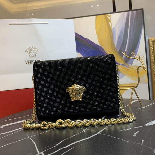 Cheap Versace AAA Quality Messenger Bags For Women #976987 Replica Wholesale [$135.00 USD] [ITEM#976987] on Replica Versace AAA Quality Messenger Bags
