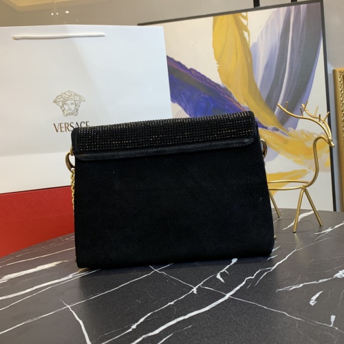 Cheap Versace AAA Quality Messenger Bags For Women #976987 Replica Wholesale [$135.00 USD] [ITEM#976987] on Replica Versace AAA Quality Messenger Bags