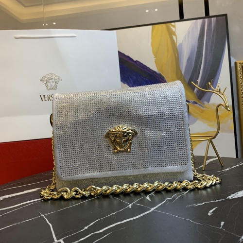 Cheap Versace AAA Quality Messenger Bags For Women #976990 Replica Wholesale [$135.00 USD] [ITEM#976990] on Replica Versace AAA Quality Messenger Bags