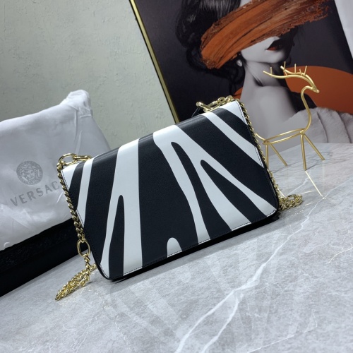Cheap Versace AAA Quality Messenger Bags For Women #977002 Replica Wholesale [$135.00 USD] [ITEM#977002] on Replica Versace AAA Quality Messenger Bags
