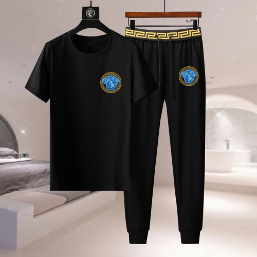 Cheap Versace Tracksuits Short Sleeved For Men #977344 Replica Wholesale [$76.00 USD] [ITEM#977344] on Replica Versace Tracksuits