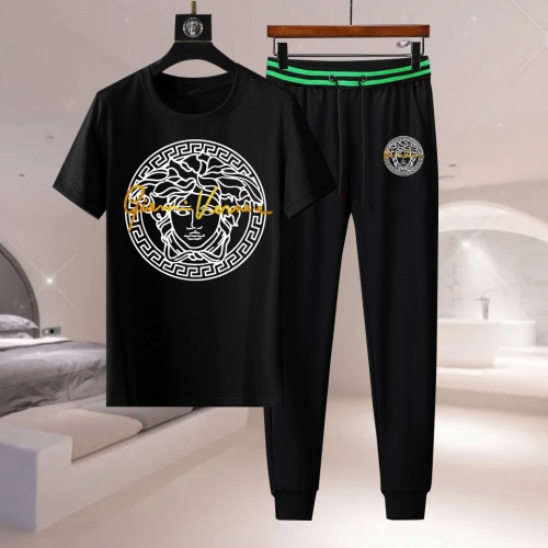 Cheap Versace Tracksuits Short Sleeved For Men #977346 Replica Wholesale [$76.00 USD] [ITEM#977346] on Replica Versace Tracksuits