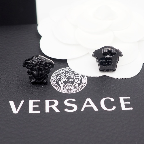 Cheap Versace Earrings For Women #977968 Replica Wholesale [$23.00 USD] [ITEM#977968] on Replica Versace Earrings