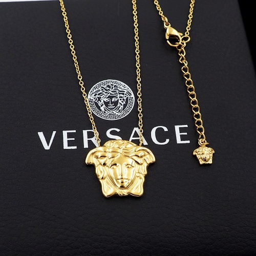 Cheap Versace Necklace #978049 Replica Wholesale [$24.00 USD] [ITEM#978049] on Replica Versace Necklaces