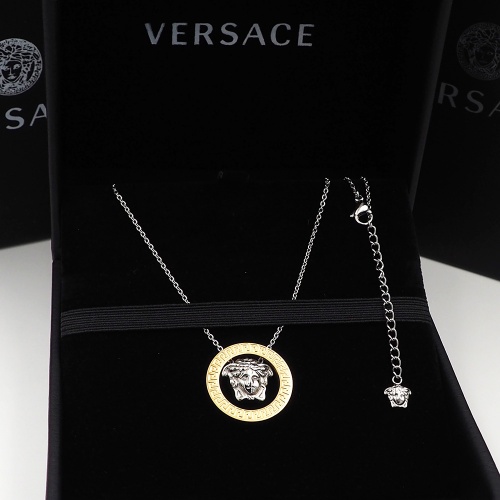 Cheap Versace Necklace #978059 Replica Wholesale [$25.00 USD] [ITEM#978059] on Replica Versace Necklaces