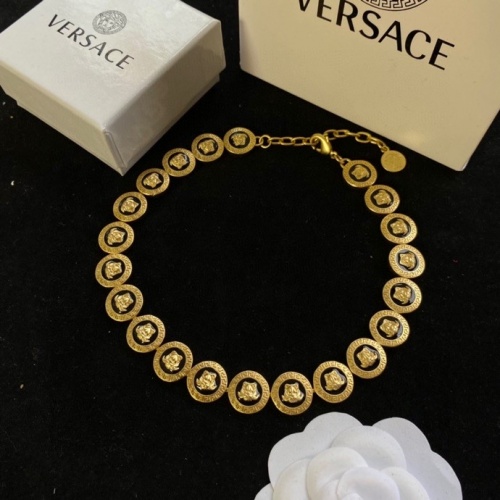Versace Necklace For Women #979927