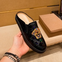 Versace Slippers For Men #973354