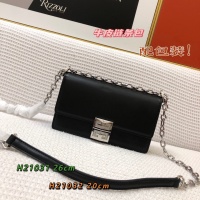 Givenchy AAA Quality Messenger Bags For Women #976834