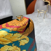 Cheap Versace AAA Quality Messenger Bags For Women #977003 Replica Wholesale [$135.00 USD] [ITEM#977003] on Replica Versace AAA Quality Messenger Bags