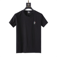 Moncler T-Shirts Short Sleeved For Men #979845