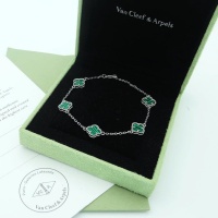 Van Cleef & Arpels Bracelets For Women #980988