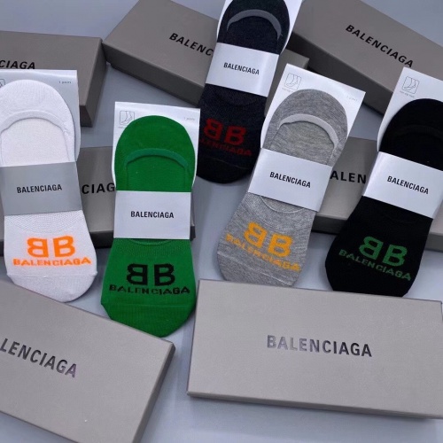 Cheap Balenciaga Socks #985937 Replica Wholesale [$27.00 USD] [ITEM#985937] on Replica Balenciaga Socks