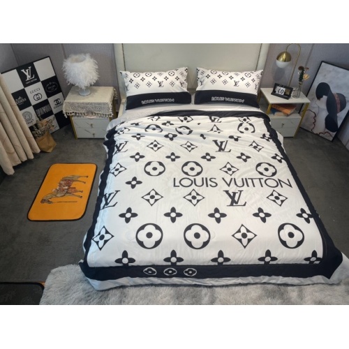 Cheap Louis Vuitton Bedding #987909 Replica Wholesale [$72.00 USD] [ITEM#987909] on Replica Louis Vuitton Bedding