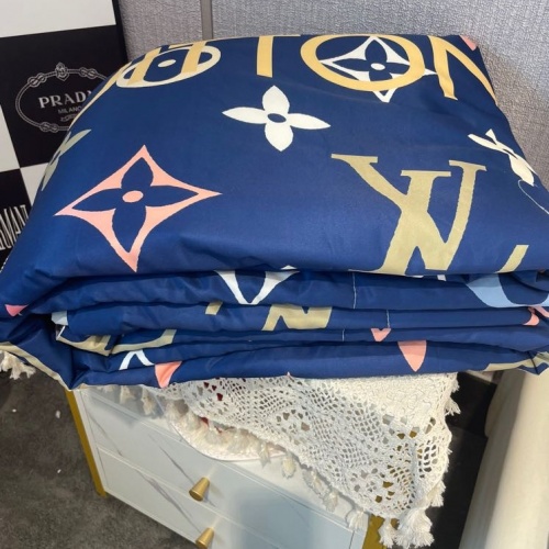 Cheap Louis Vuitton Bedding #987910 Replica Wholesale [$72.00 USD] [ITEM#987910] on Replica Louis Vuitton Bedding