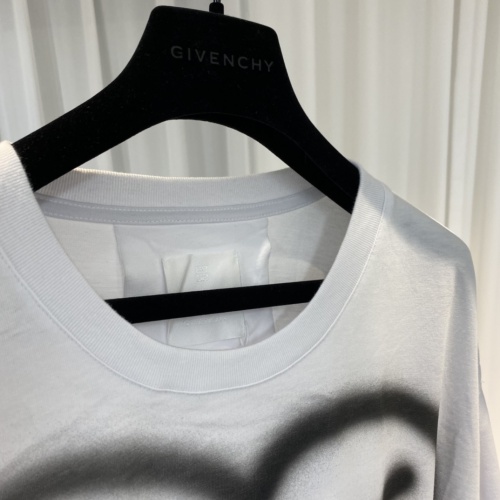 Cheap Givenchy T-Shirts Short Sleeved For Unisex #988145 Replica Wholesale [$42.00 USD] [ITEM#988145] on Replica Givenchy T-Shirts