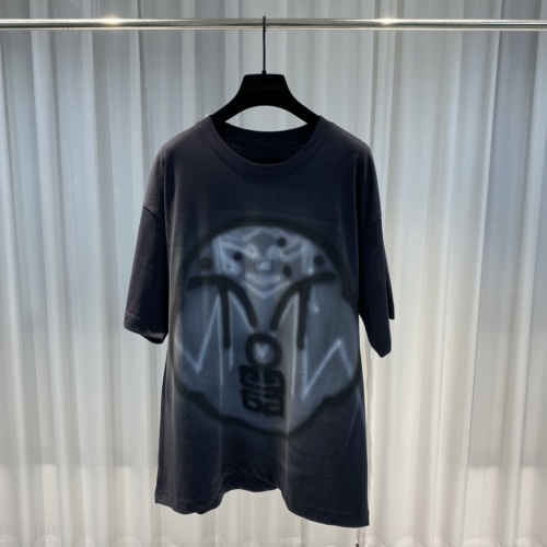 Cheap Givenchy T-Shirts Short Sleeved For Unisex #988147 Replica Wholesale [$42.00 USD] [ITEM#988147] on Replica Givenchy T-Shirts