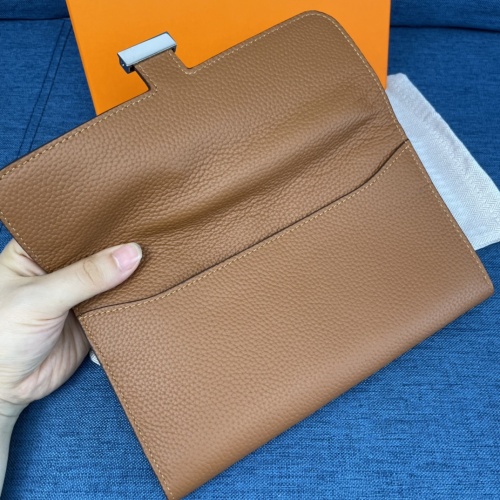 Cheap Hermes AAA Quality Wallets For Women #988877 Replica Wholesale [$56.00 USD] [ITEM#988877] on Replica Hermes AAA Quality Wallets