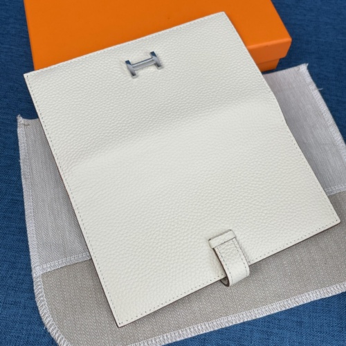 Cheap Hermes AAA Quality Wallets For Women #988887 Replica Wholesale [$52.00 USD] [ITEM#988887] on Replica Hermes AAA Quality Wallets