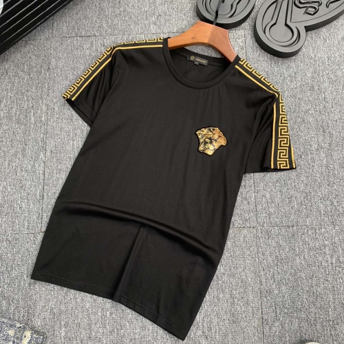 Cheap Versace Tracksuits Short Sleeved For Men #990693 Replica Wholesale [$68.00 USD] [ITEM#990693] on Replica Versace Tracksuits